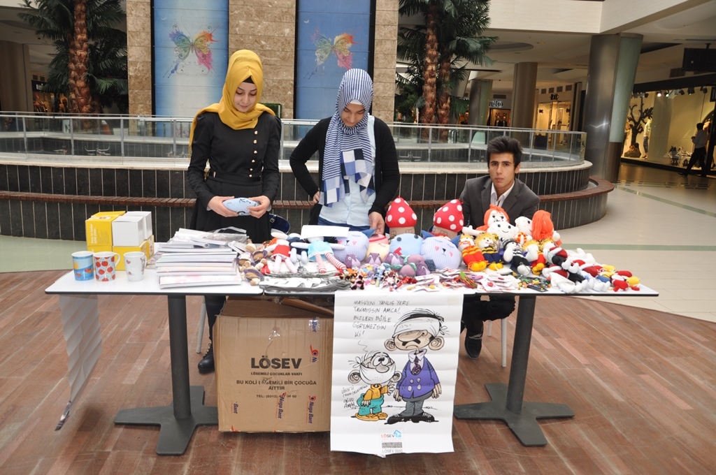 Batman Üniversitesi’nden LÖSEV’e destek